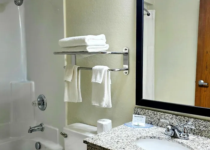 Quality I-90 East 4* Gillette