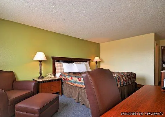 Quality I-90 East 4* Gillette